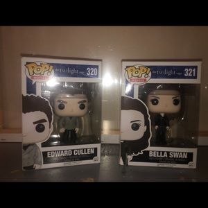 Bella Swan and Edward Cullen Funko pops Twilight